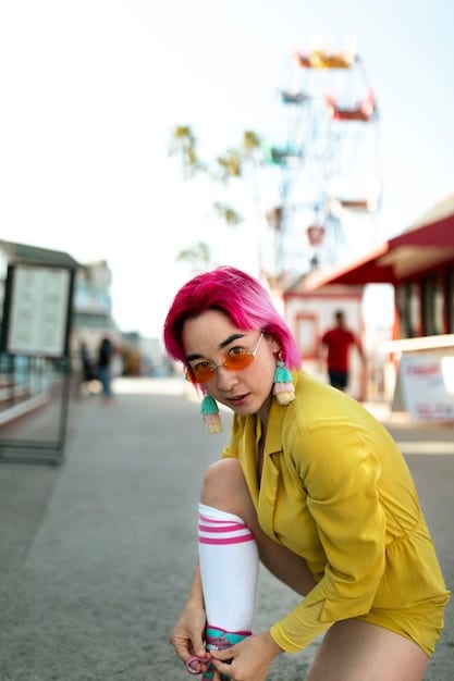 Women’s Streetwear Color Palettes: 4 Trends for 2025