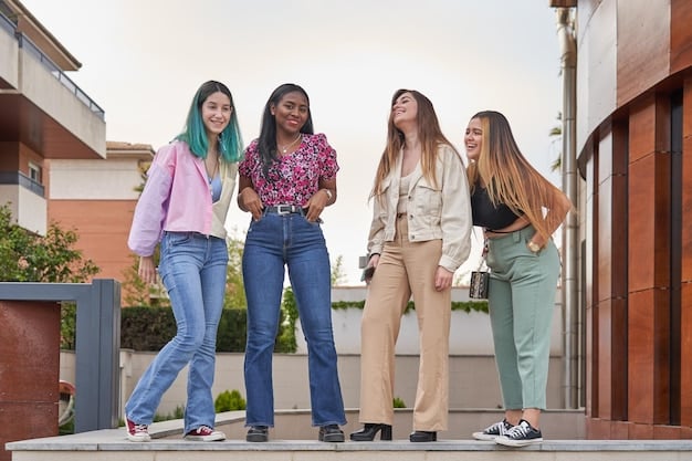 90s Women’s Streetwear: Iconic Looks to Recreate in 2025