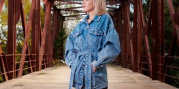 Women's Streetwear: The Best Footwear Alternatives to Sneakers - Cover Image