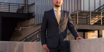 Urban Style Guide: Mastering Fit for Maximum Impact - Cover Image